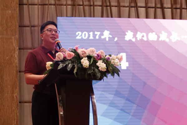 經銷事業群主管崔少方副總致詞