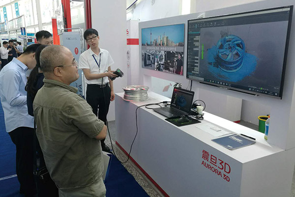 本次論壇震旦3D總經理紀崇楠親自到現場為大家介紹3D打印工業級應用解決方案