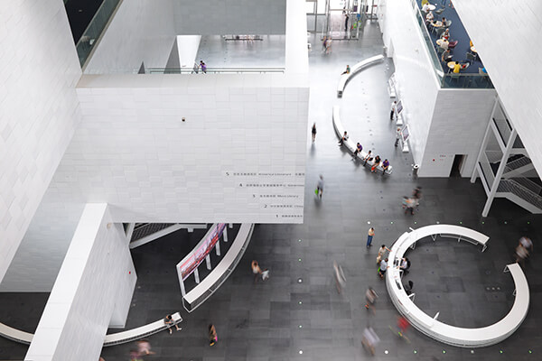 「天津圖書館文化中心館」總建筑面積達到5.5萬平方米的規模，能容納高達六百萬冊的藏書量。